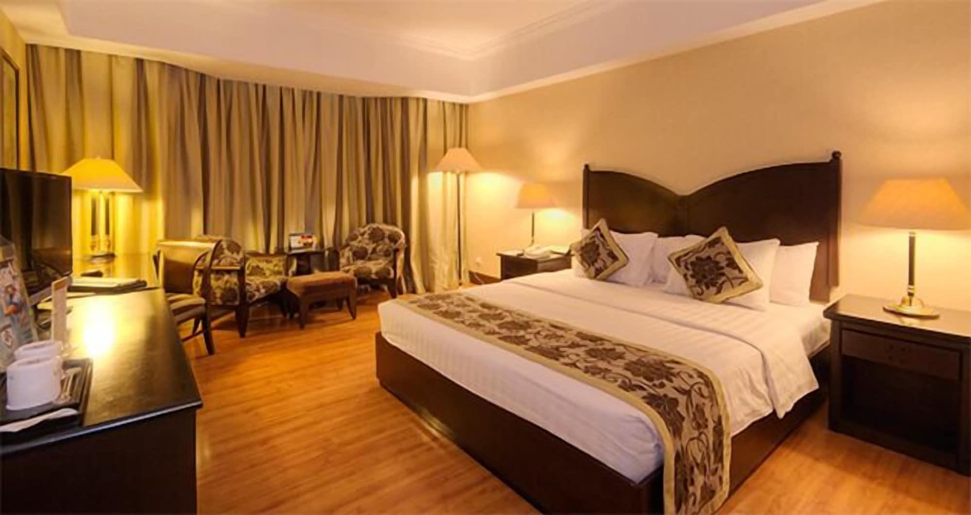 The Acacia Hotel Jakarta Exterior photo