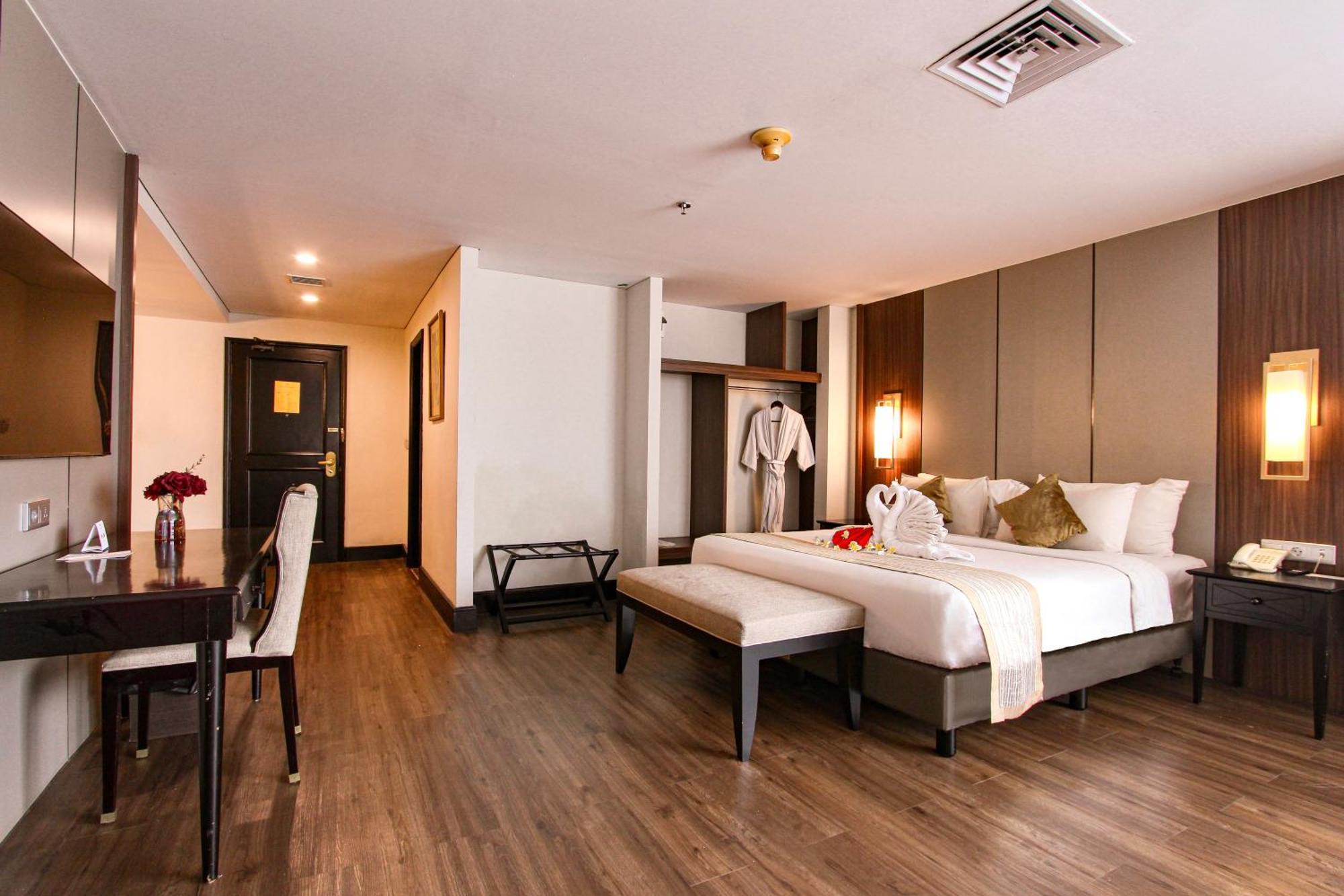 The Acacia Hotel Jakarta Exterior photo