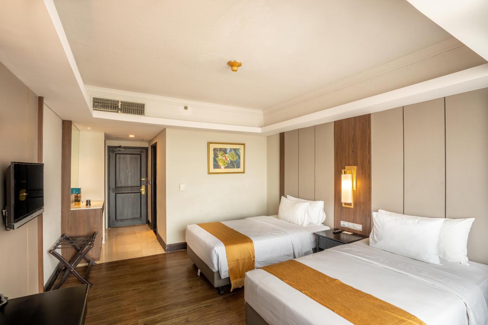 The Acacia Hotel Jakarta Exterior photo