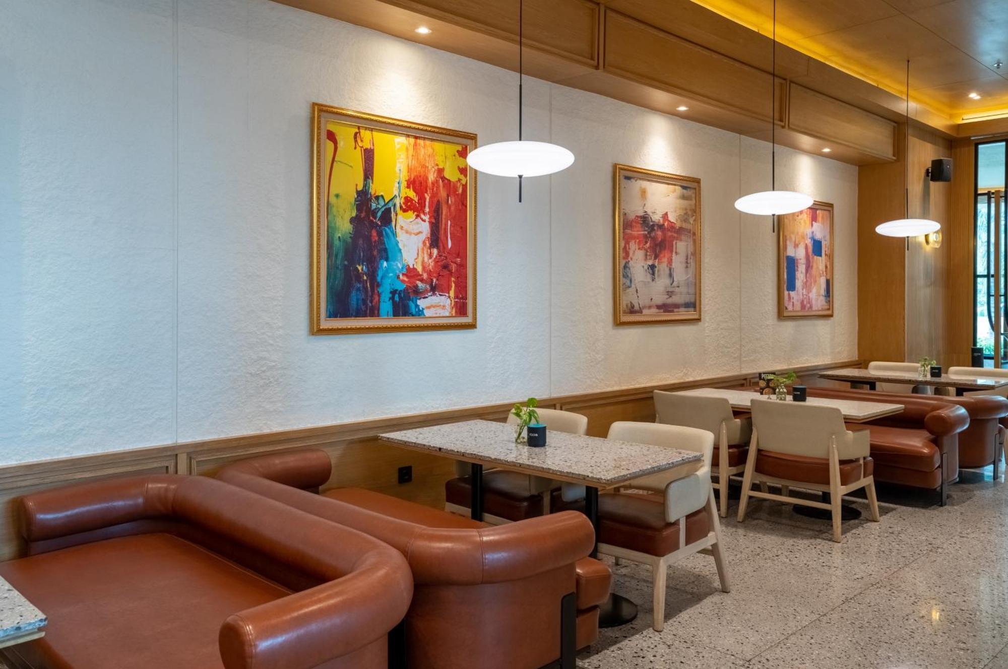 The Acacia Hotel Jakarta Exterior photo