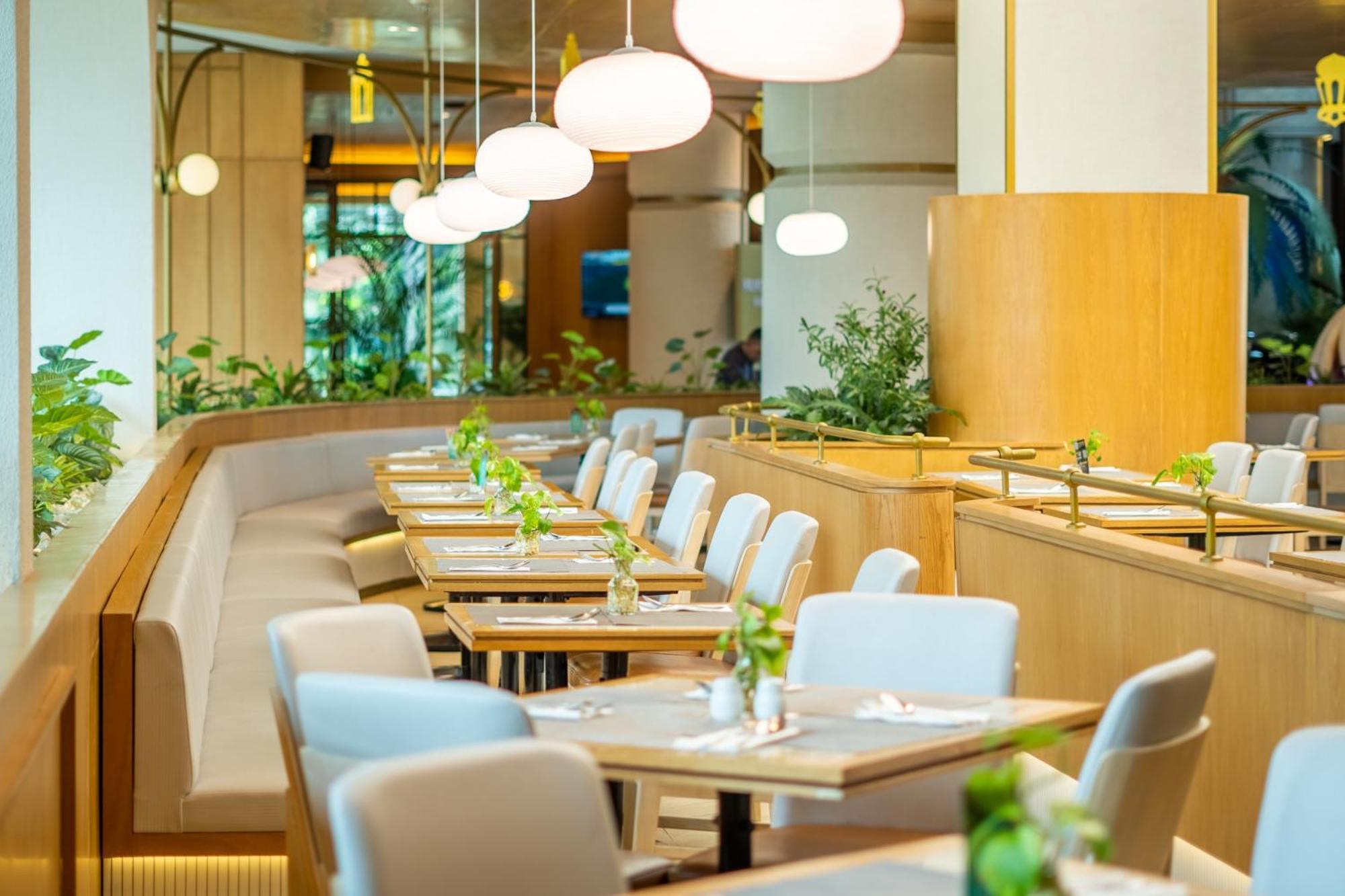 The Acacia Hotel Jakarta Exterior photo