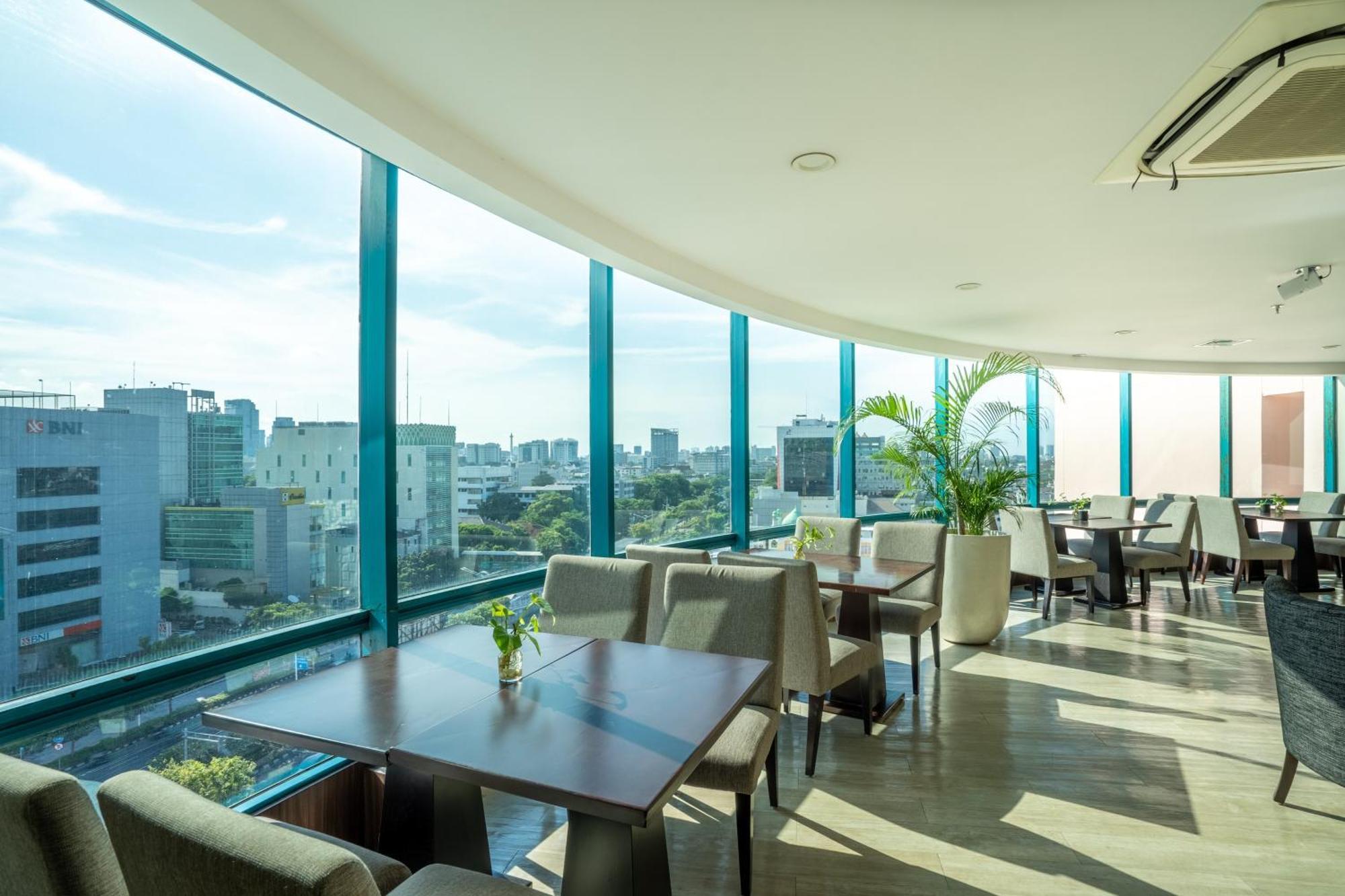 The Acacia Hotel Jakarta Exterior photo